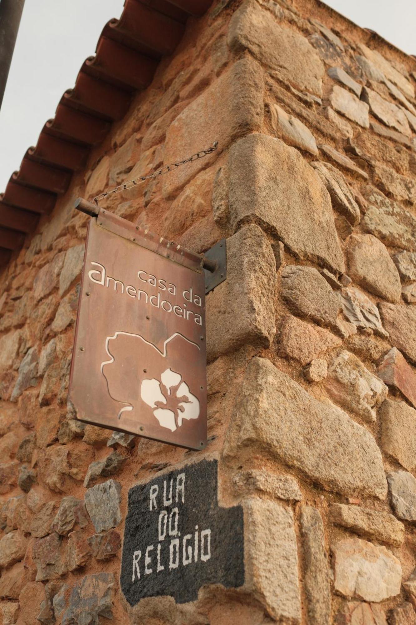 Casa Da Amendoeira Hotel คาสเตโล โรดริโก ภายนอก รูปภาพ